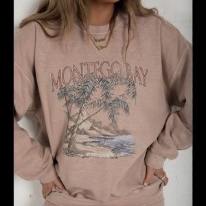 Vintage style Montego Bay Crewneck
